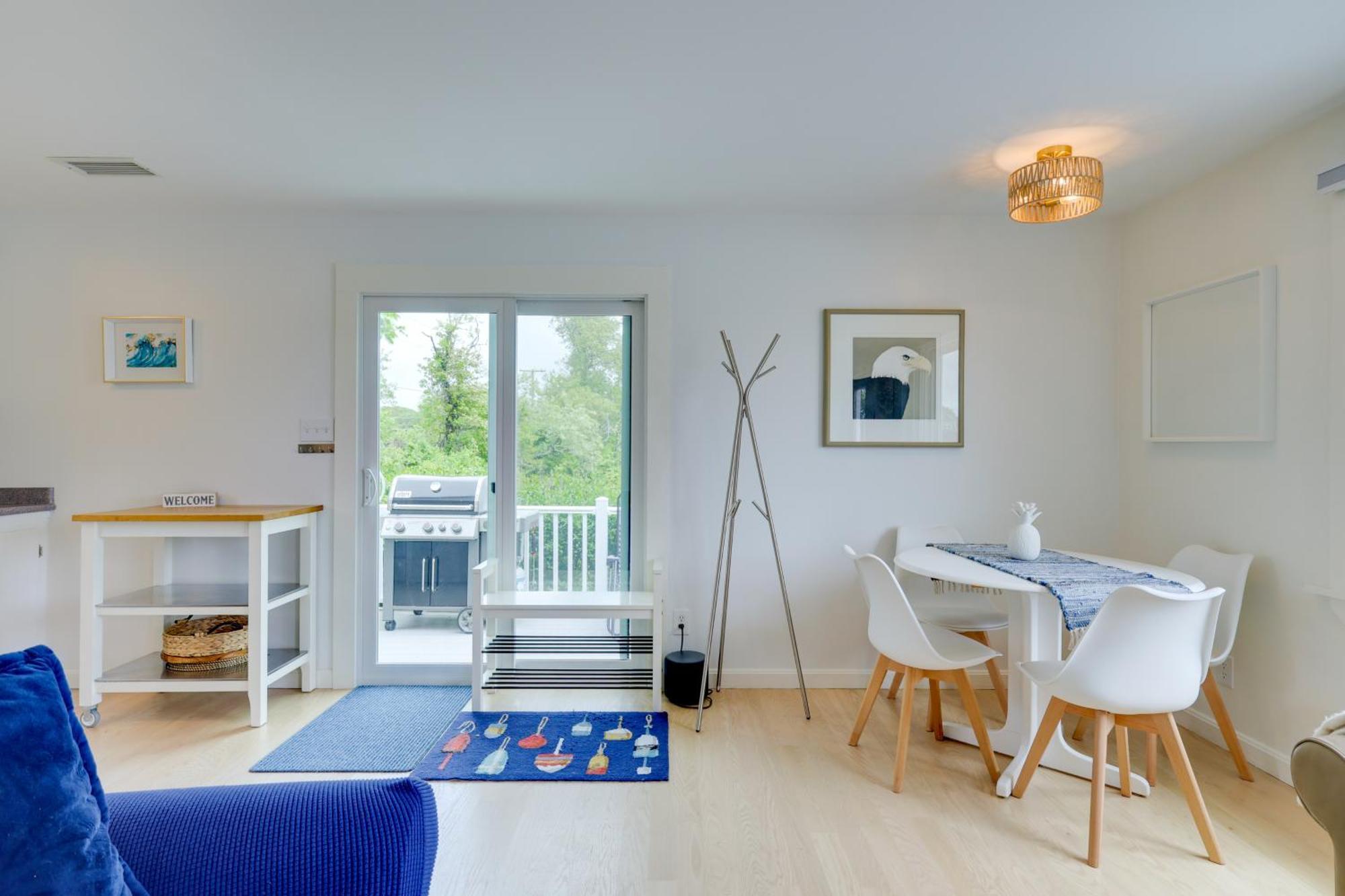 Cozy Narragansett Cottage With Dock And Outdoor Shower Exteriör bild