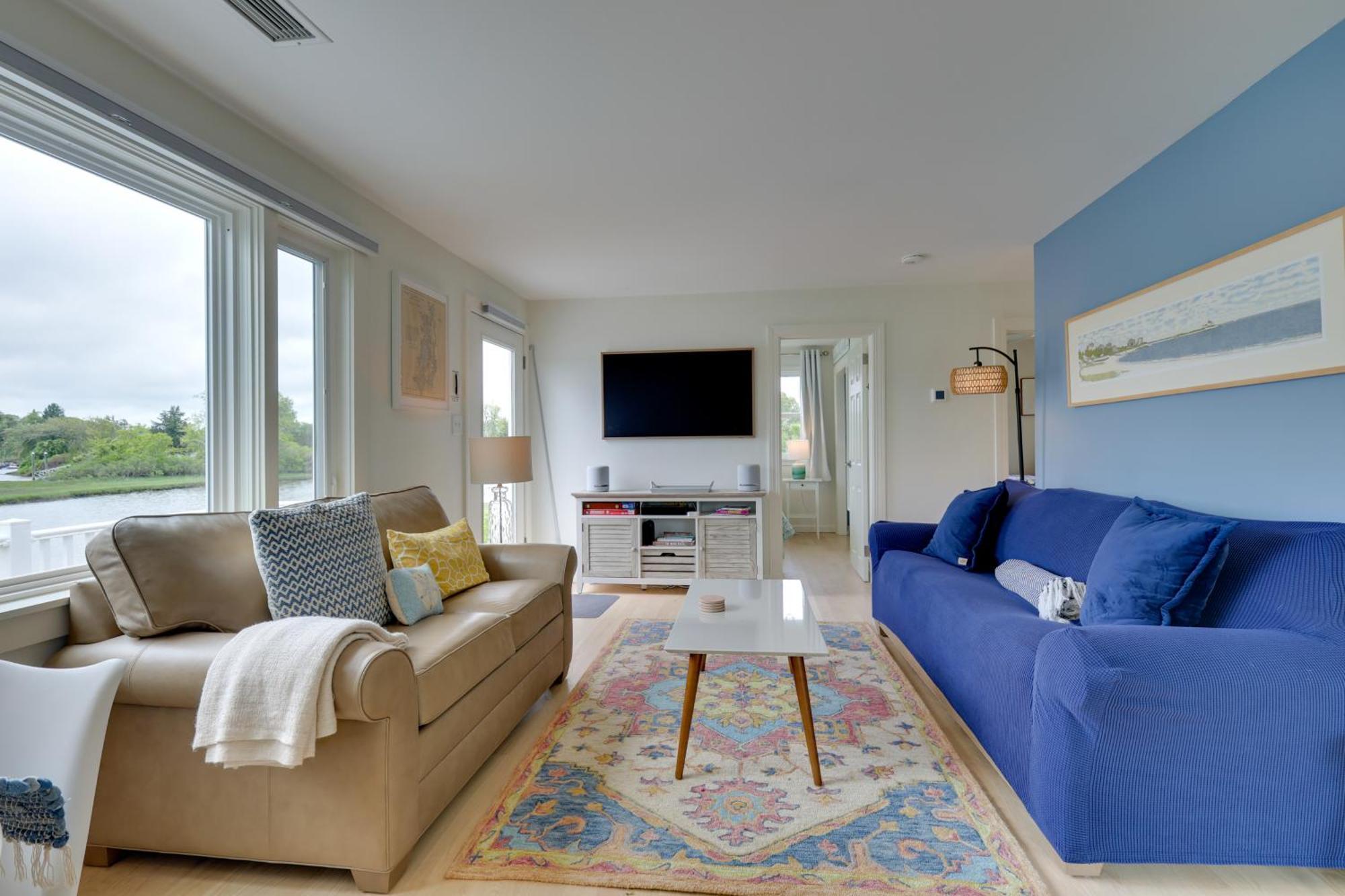 Cozy Narragansett Cottage With Dock And Outdoor Shower Exteriör bild